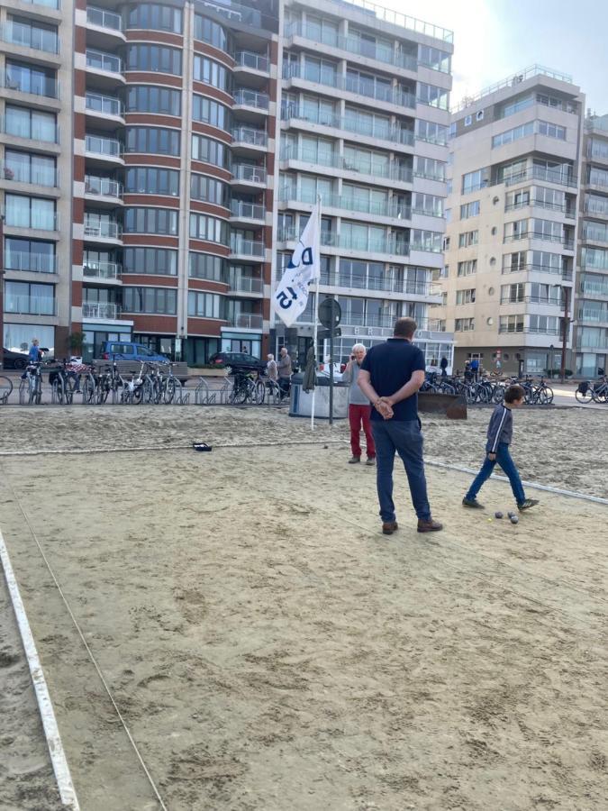 Appartement Met Zicht Op Zee Knokke-Heist Bagian luar foto